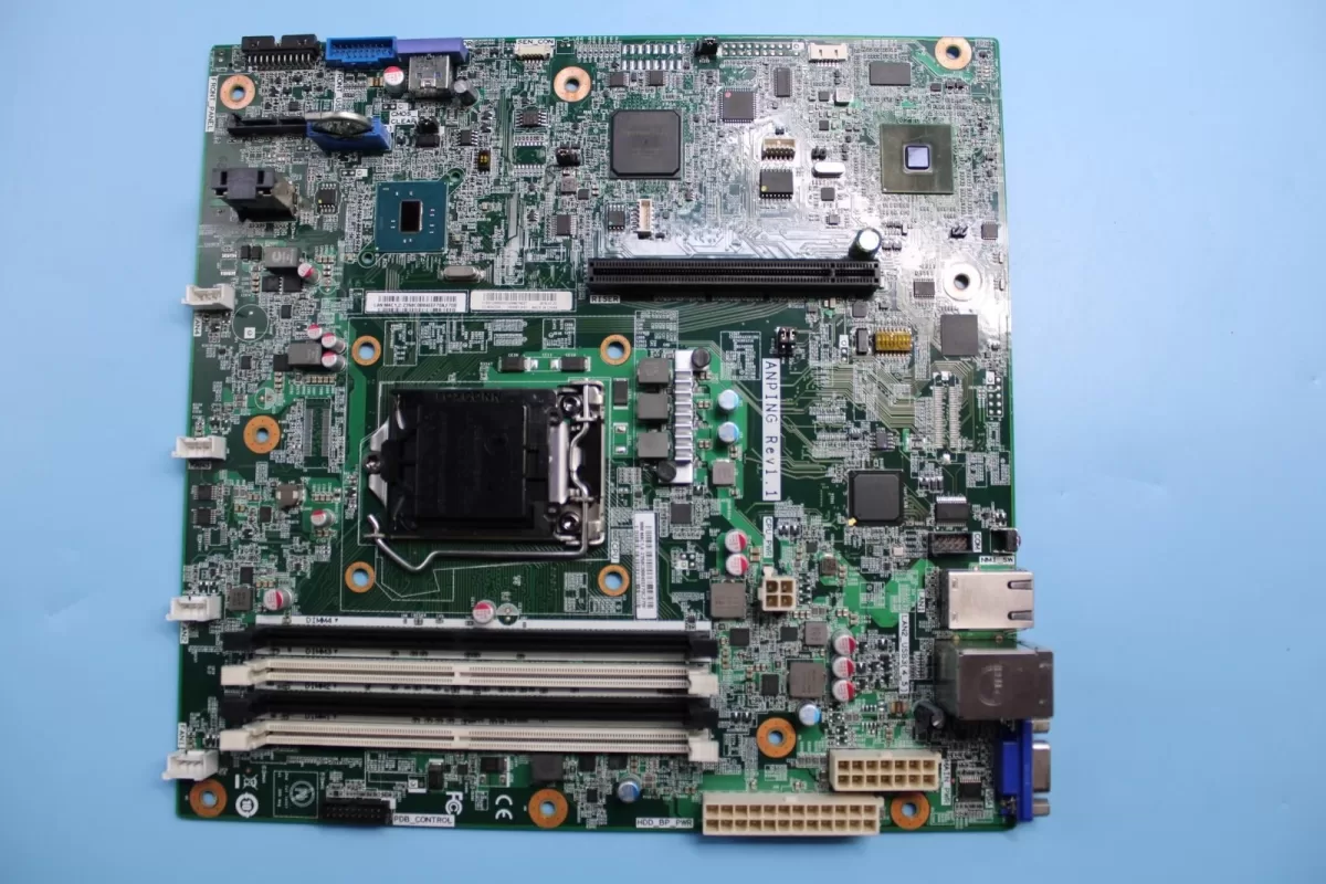 Placa Madre Lenovo para Servidor System X3250 M6 00YJ451 01GR500 Producto de Segundo Uso